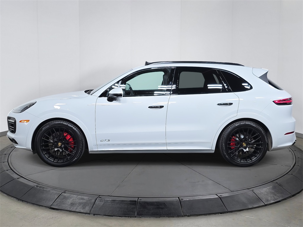 2021 Porsche Cayenne GTS photo 8