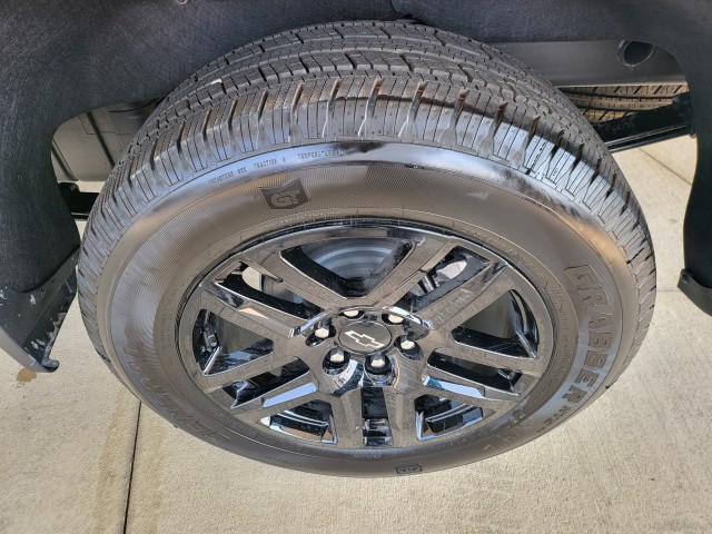 2025 Chevrolet Silverado 1500 RST photo 28
