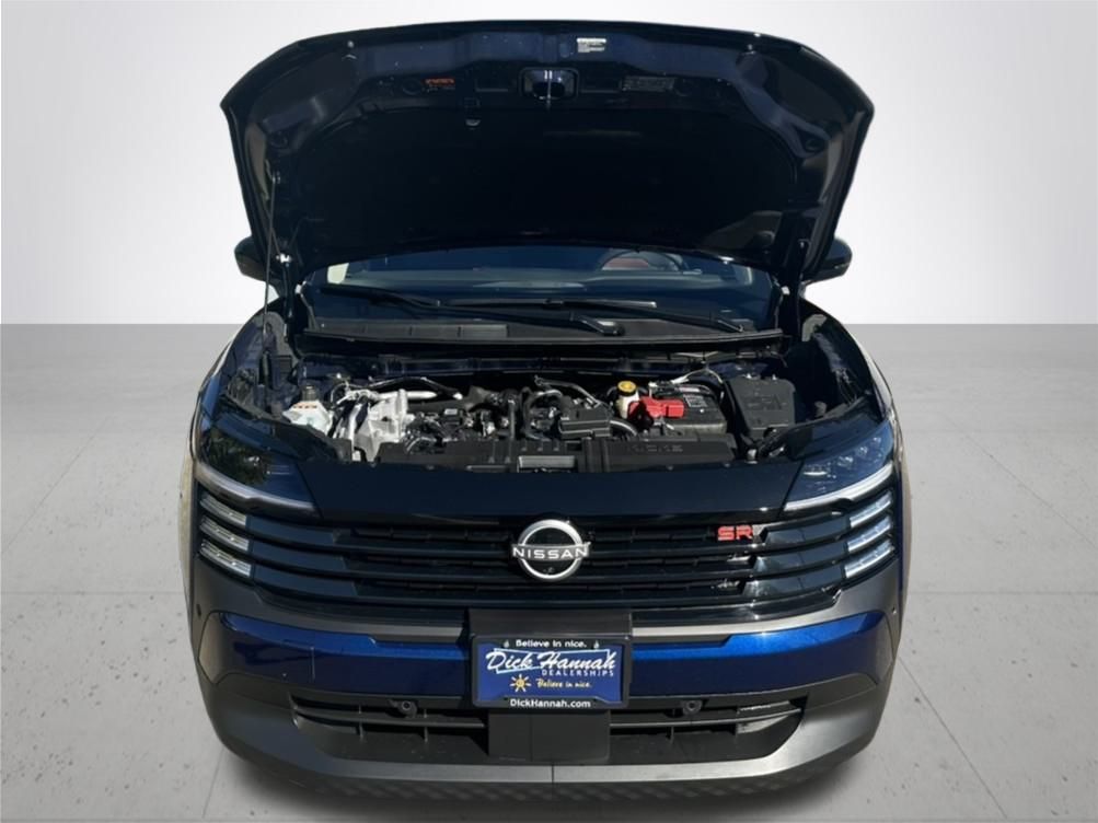 2026 Nissan Kicks SR photo 4