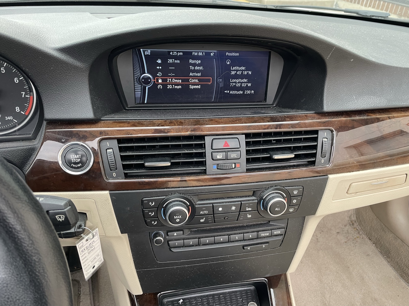 2010 Bmw 328i 3-series photo 4