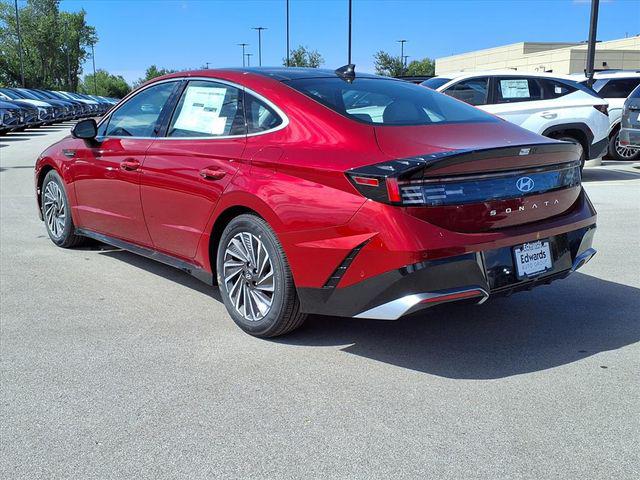 2025 Hyundai Sonata Hybrid Limited photo 3