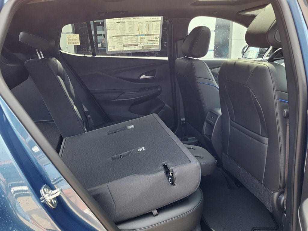 2025 Buick Envista ST photo 36