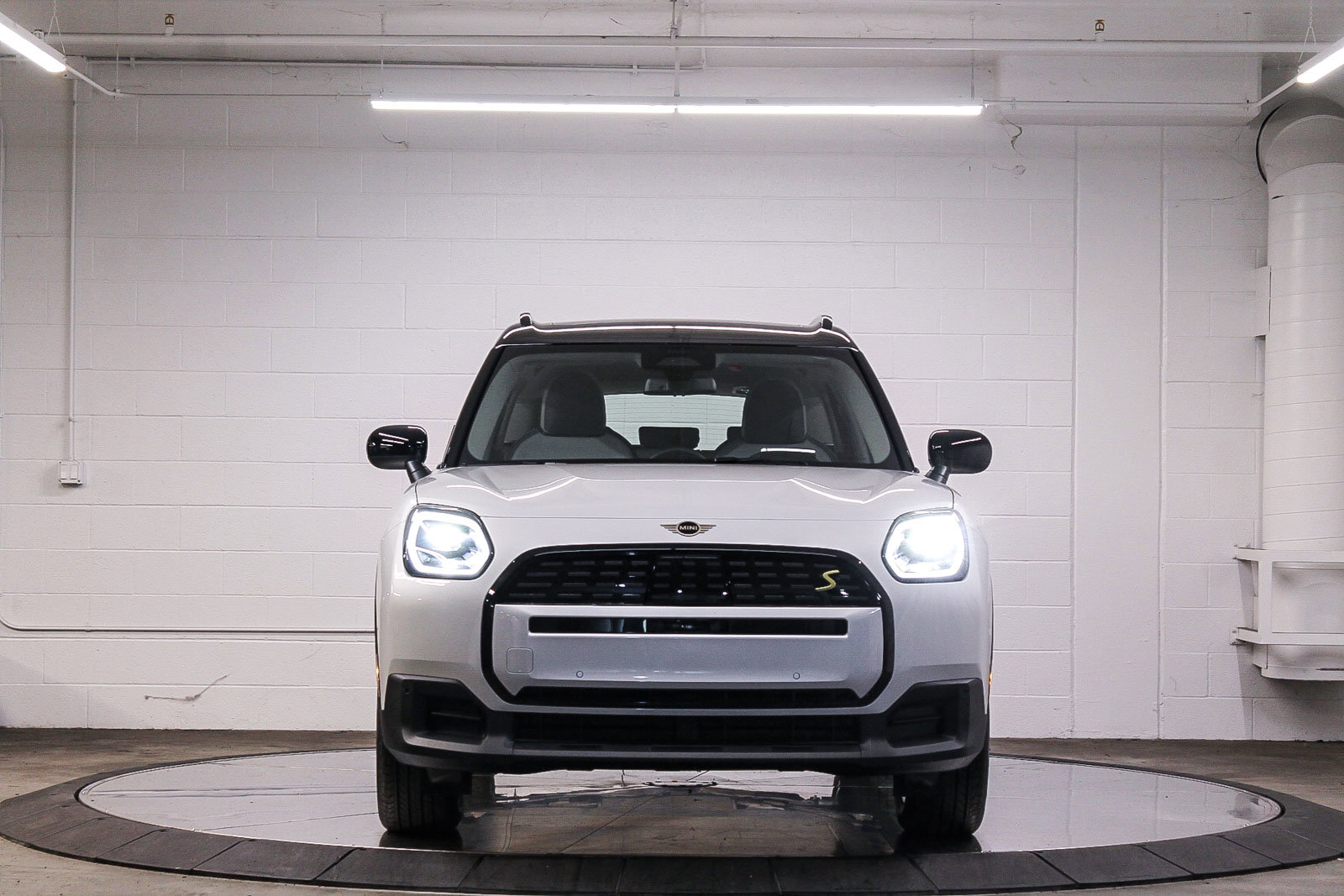 2025 Mini Countryman SE ALL4 photo 2