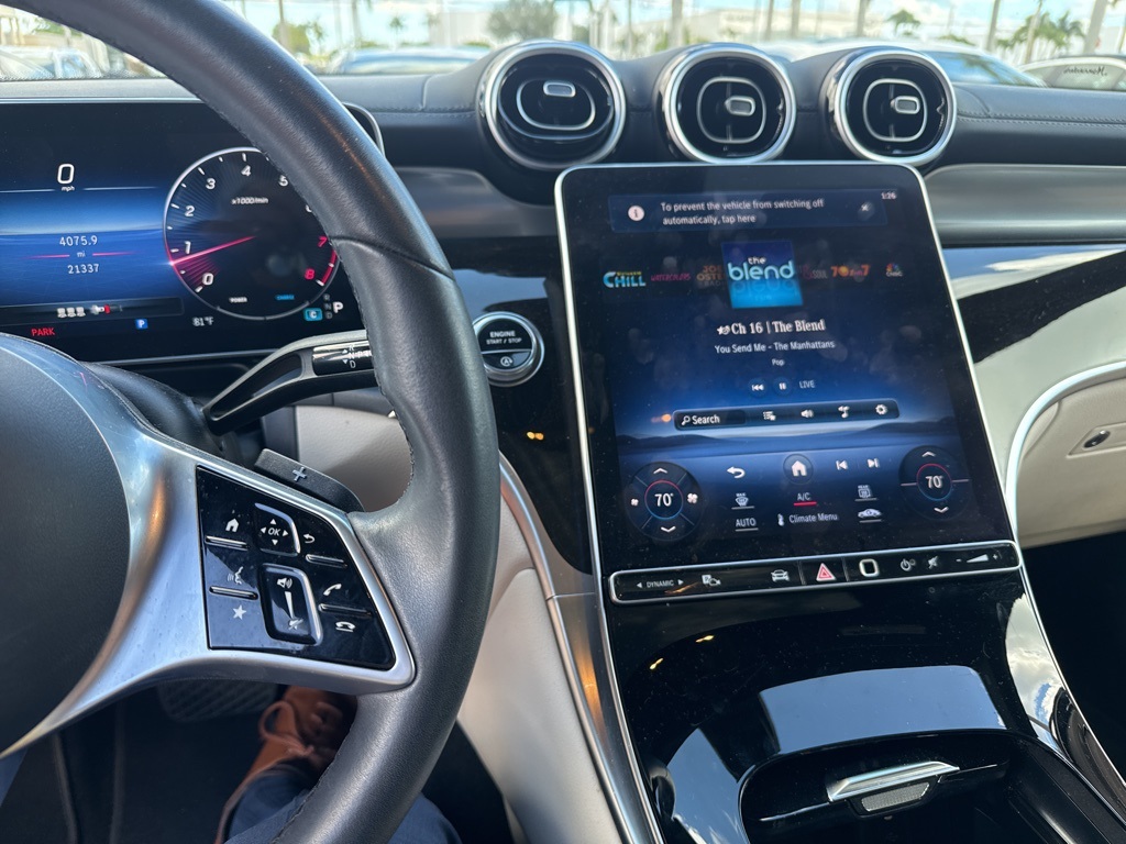 2024 Mercedes Benz GLC 300 photo 4