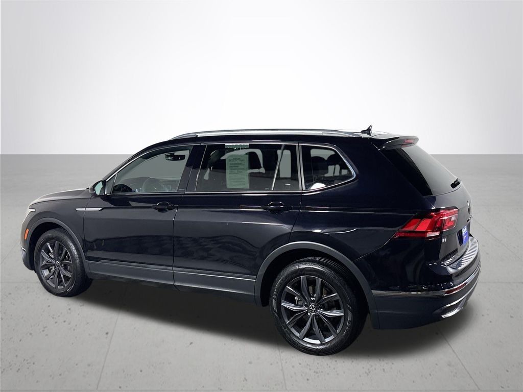 2022 Volkswagen Tiguan SE photo 8
