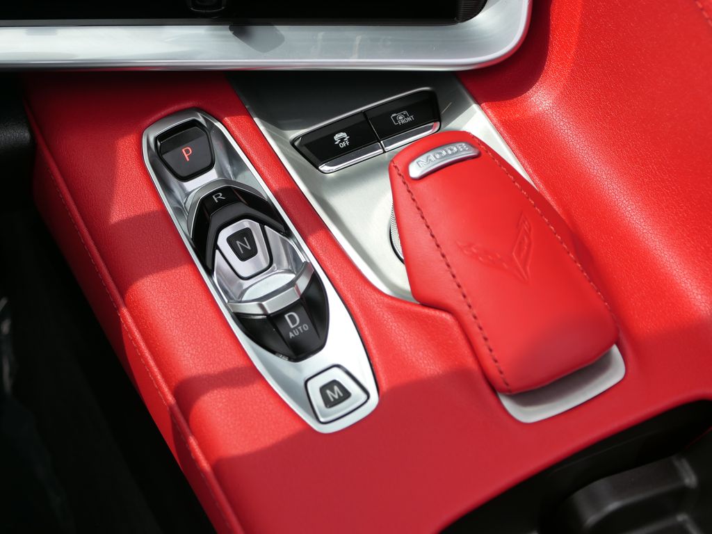 2024 Chevrolet Corvette Stingray 2LT photo 16