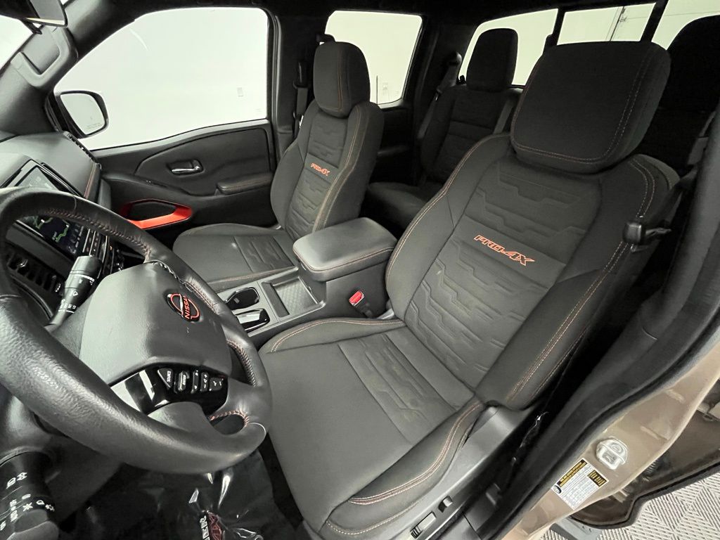 2023 Nissan Frontier PRO-4X photo 14