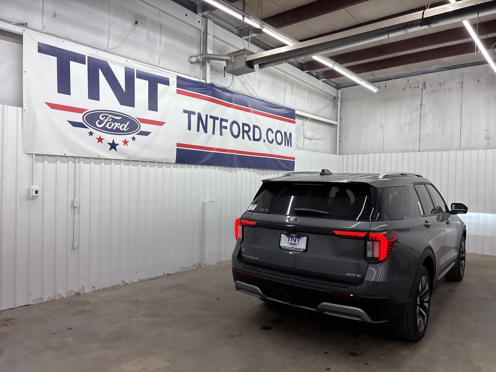 2026 Ford Explorer Platinum photo 4