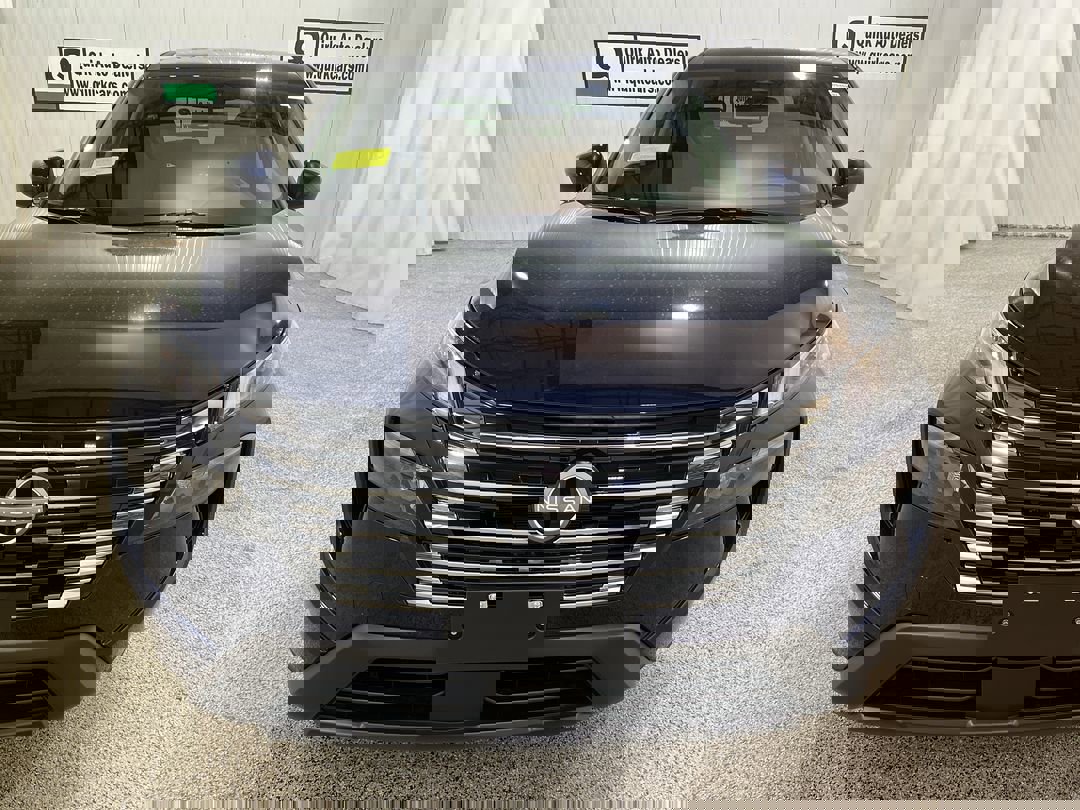 2026 Nissan Rogue SV photo 2