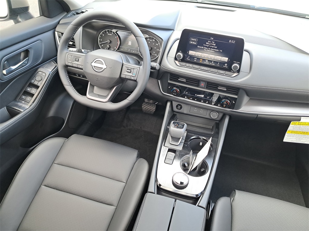2026 Nissan Rogue SV photo 15