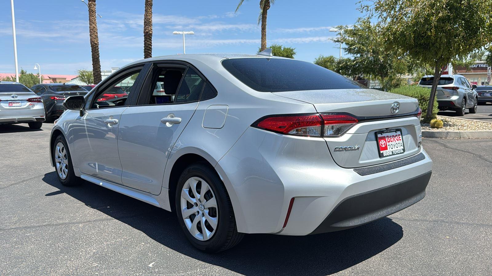 2025 Toyota Corolla LE photo 5