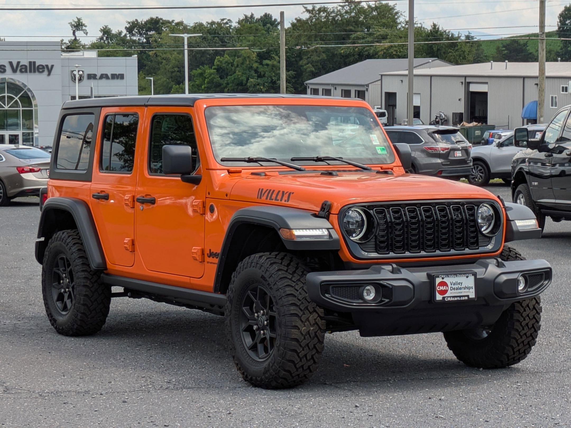 2025 Jeep Wrangler Willys photo 3
