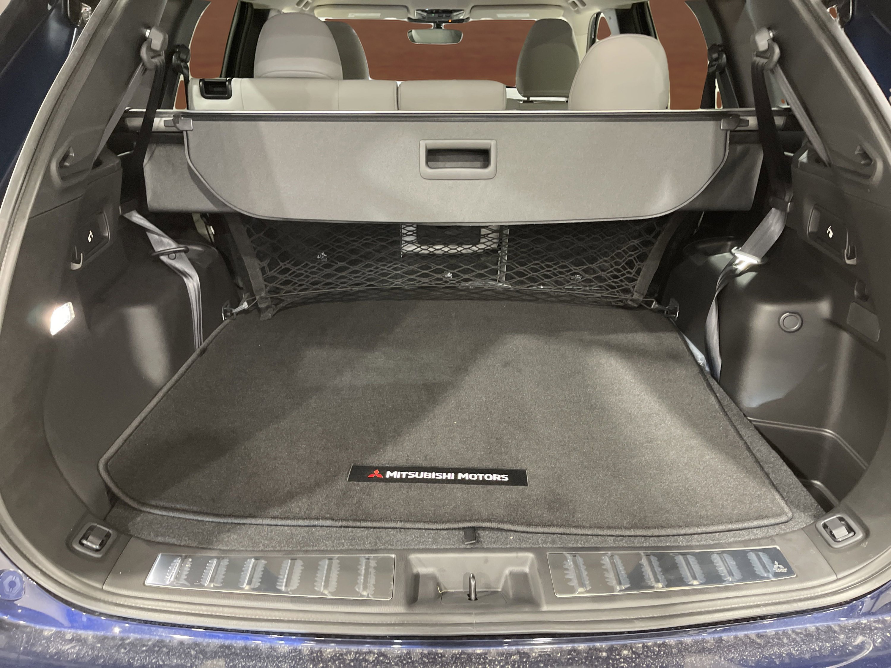 2025 Mitsubishi Outlander SE photo 10