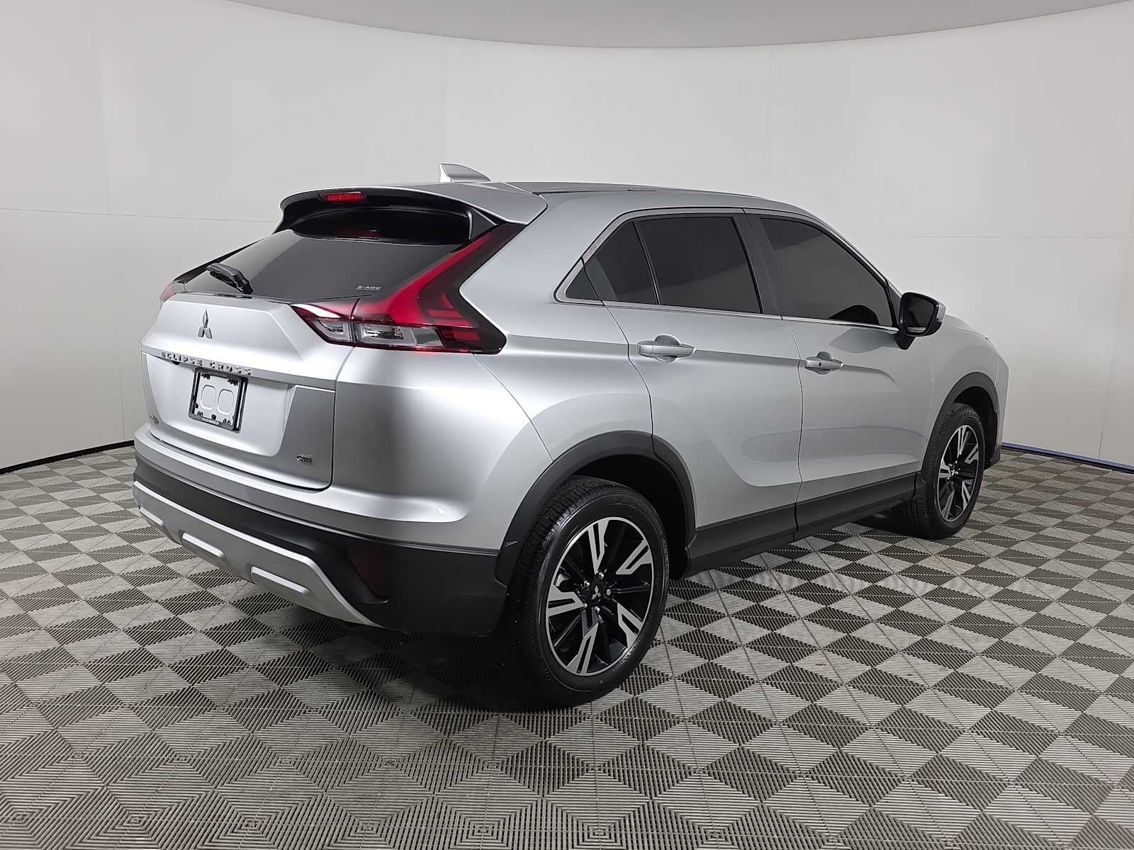 2025 Mitsubishi Eclipse Cross SE photo 7
