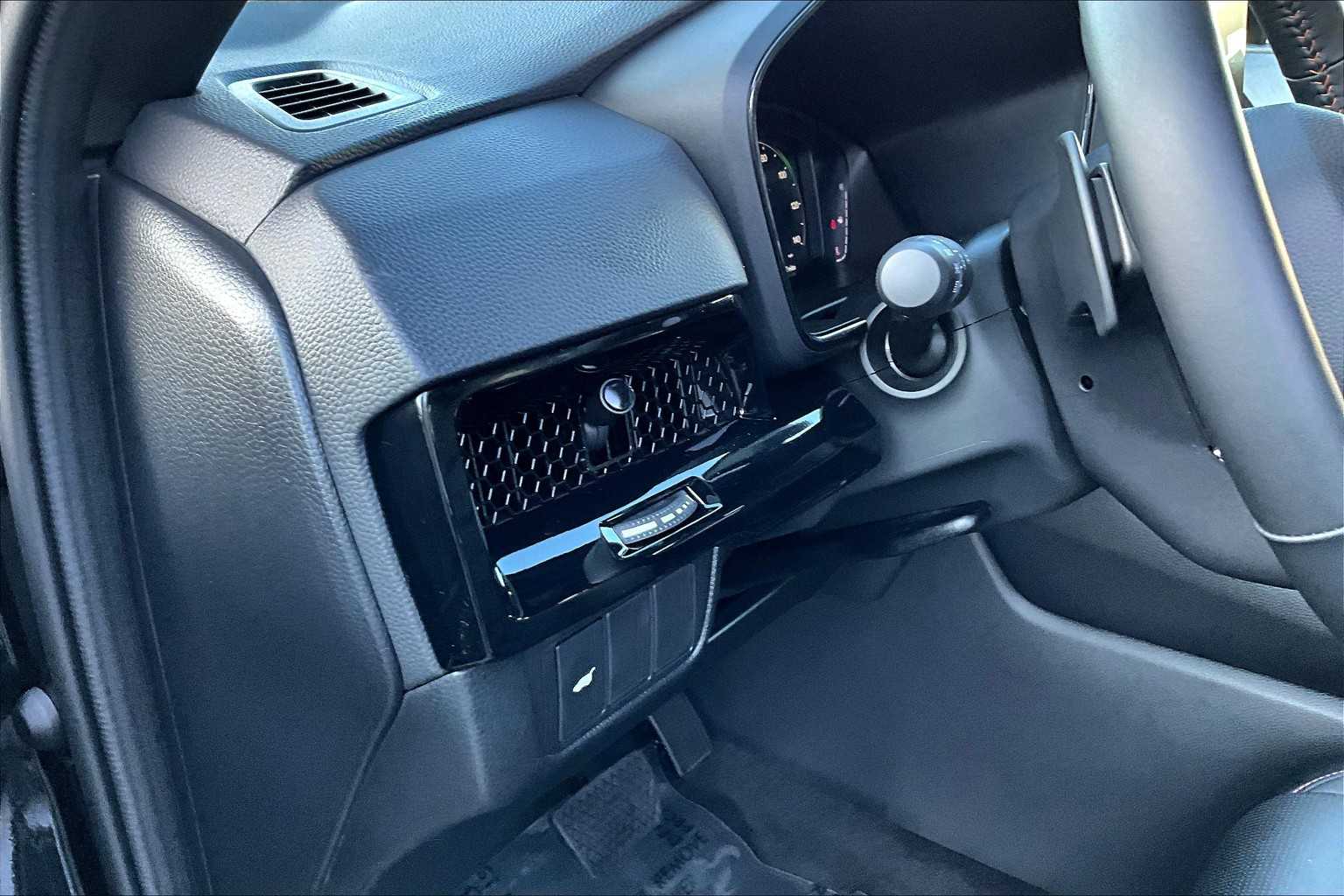 2026 Honda CR-V Hybrid Sport Touring photo 31
