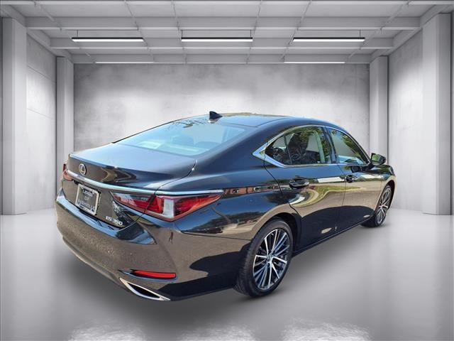 2024 Lexus ES 350 Premium photo 3