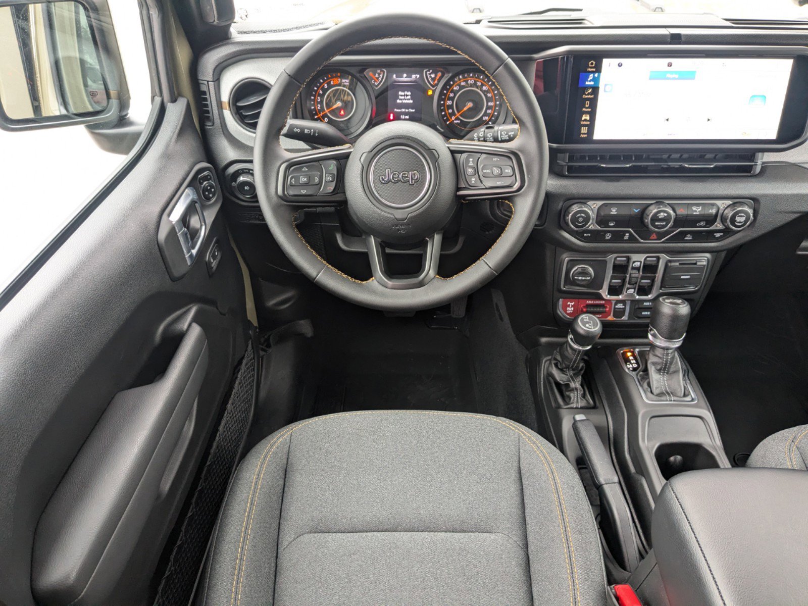 2025 Jeep Wrangler Willys photo 15