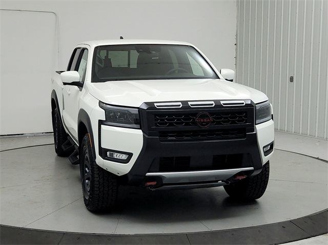 2026 Nissan Frontier PRO-4X photo 2