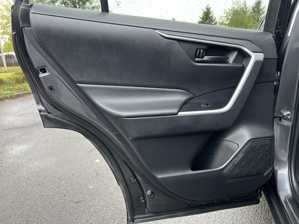 2021 Toyota RAV4 Hybrid LE photo 22