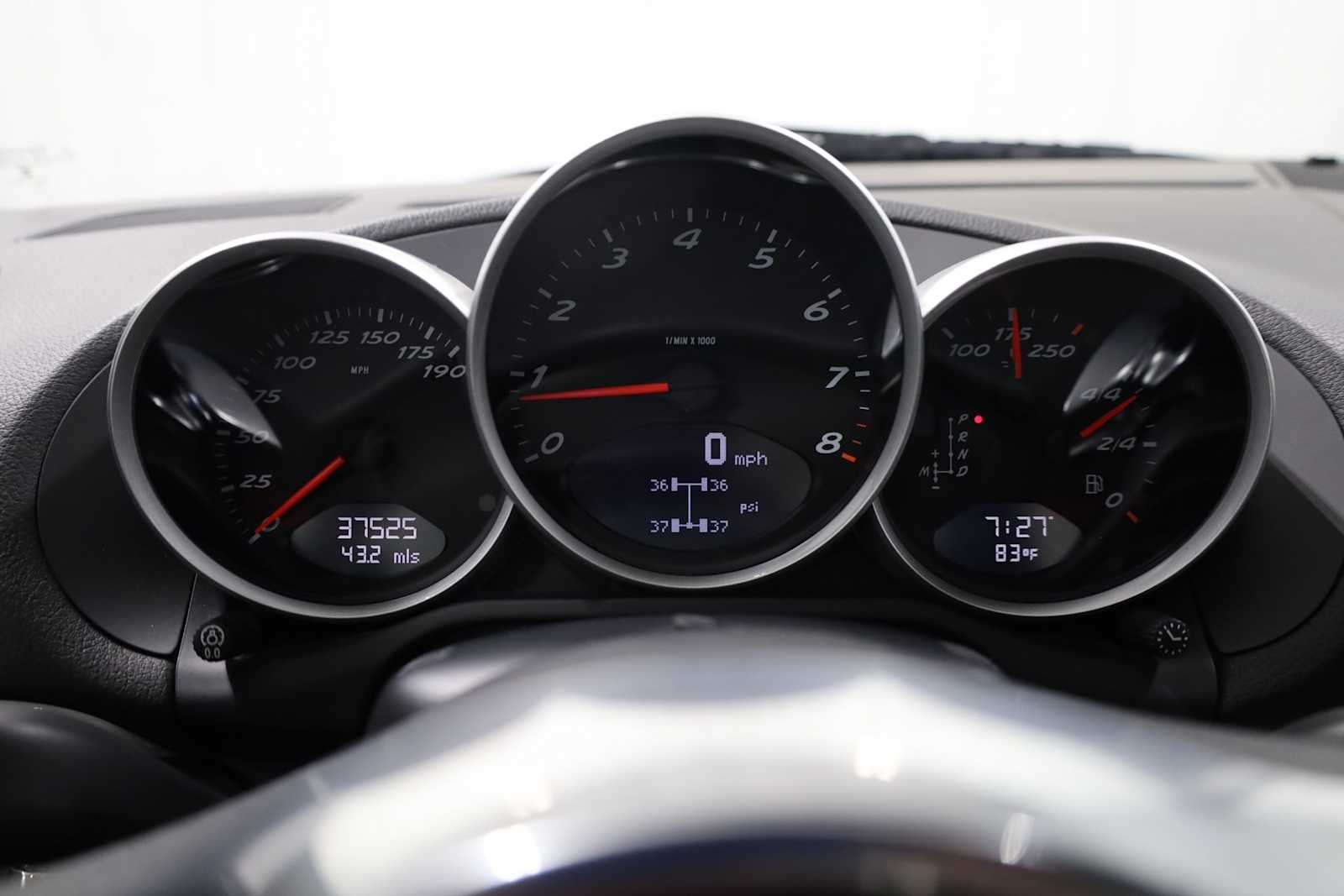 2012 Porsche Cayman R photo 19