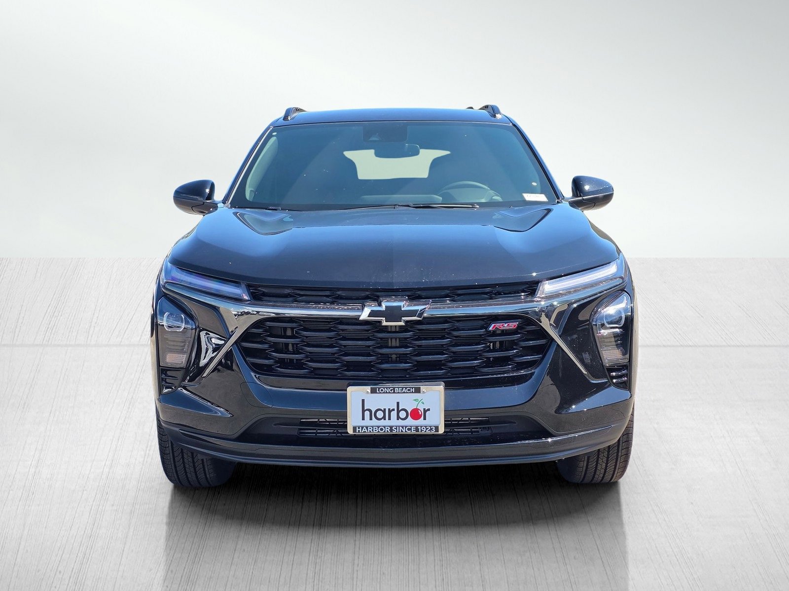 2025 Chevrolet Trax photo 2