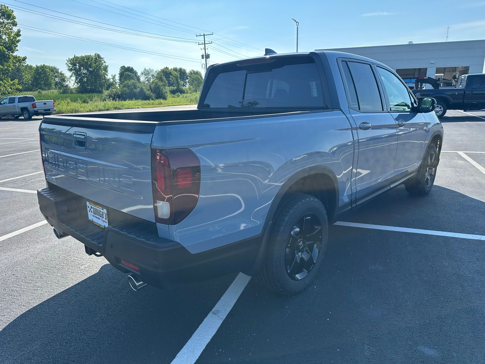 2025 Honda Ridgeline Black Edition photo 5