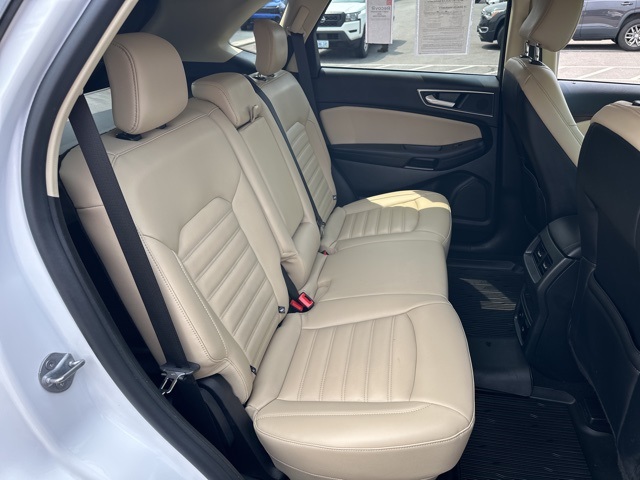 2022 Ford Edge SEL photo 39