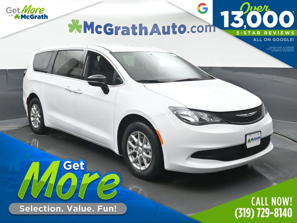 2026 Chrysler Voyager LX's photo