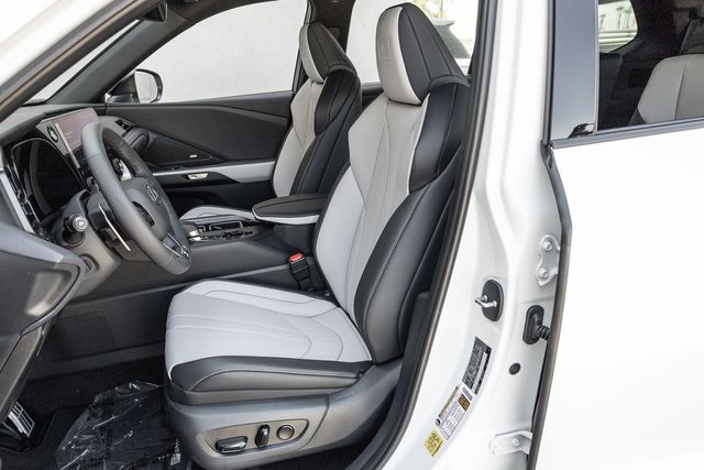 2025 Lexus TX 500h F SPORT Premium photo 7