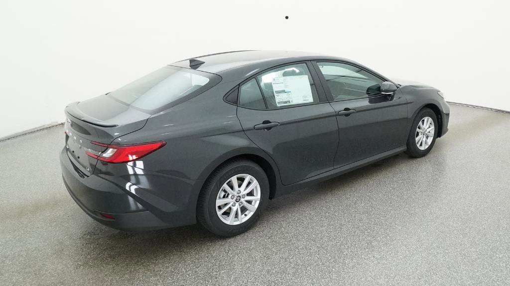 2026 Toyota Camry LE photo 22