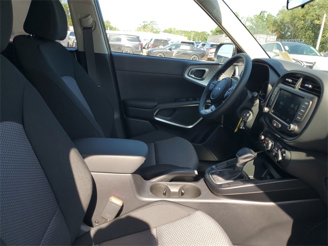 2025 Kia Soul LX photo 31