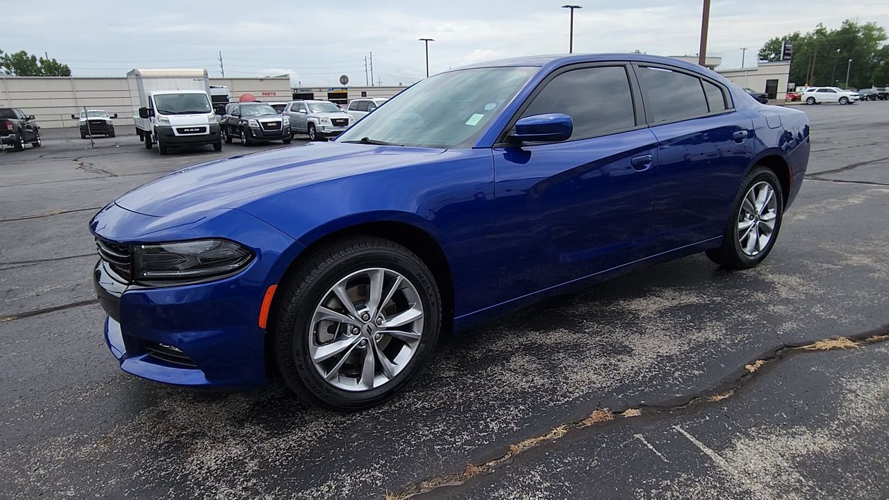 2022 Dodge Charger SXT photo 4