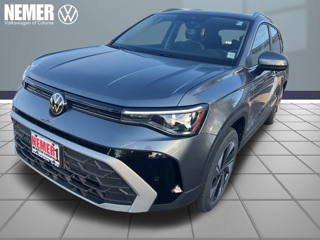 2025 Volkswagen Taos SE's photo