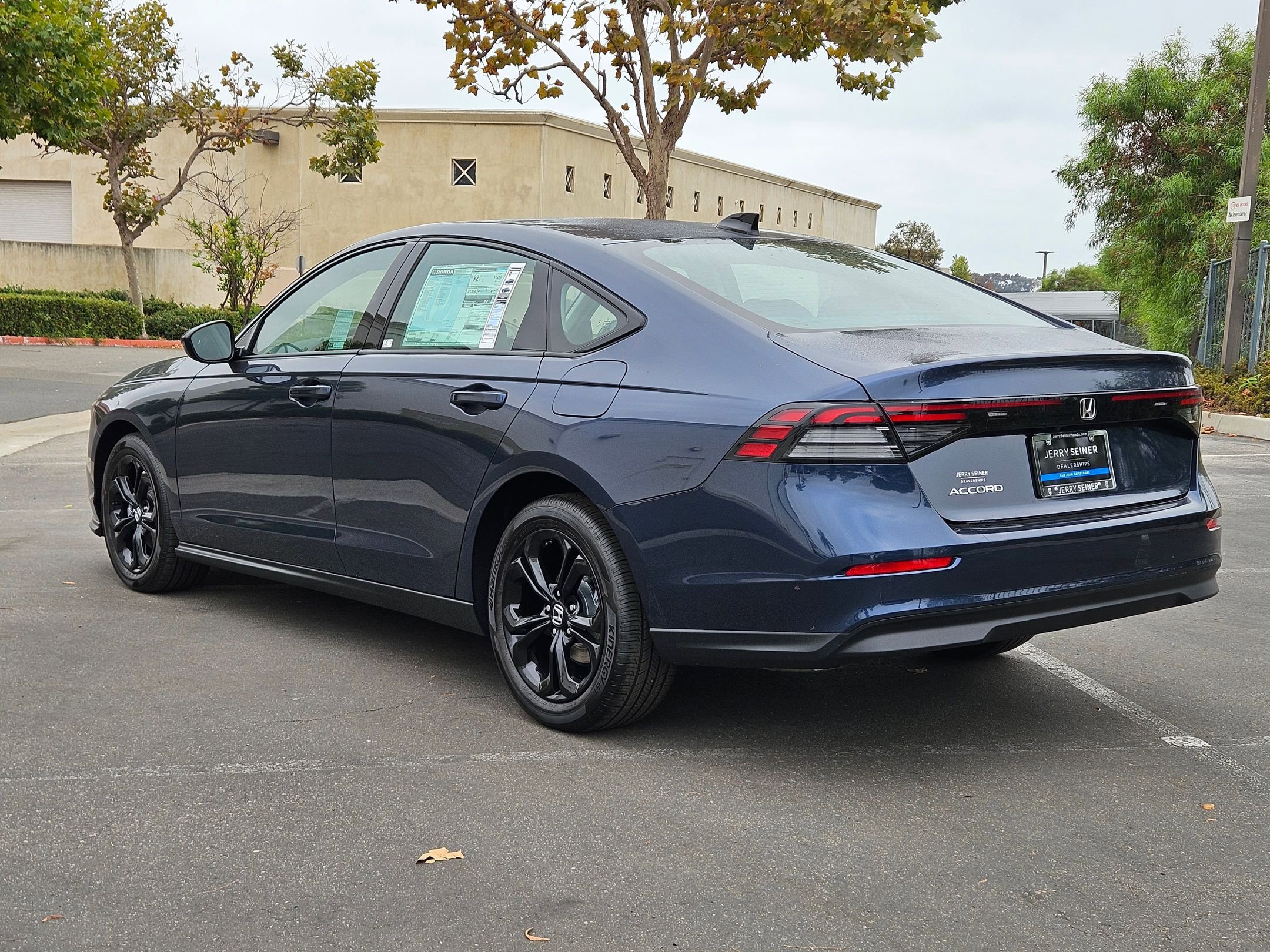 2025 Honda Accord SE photo 3