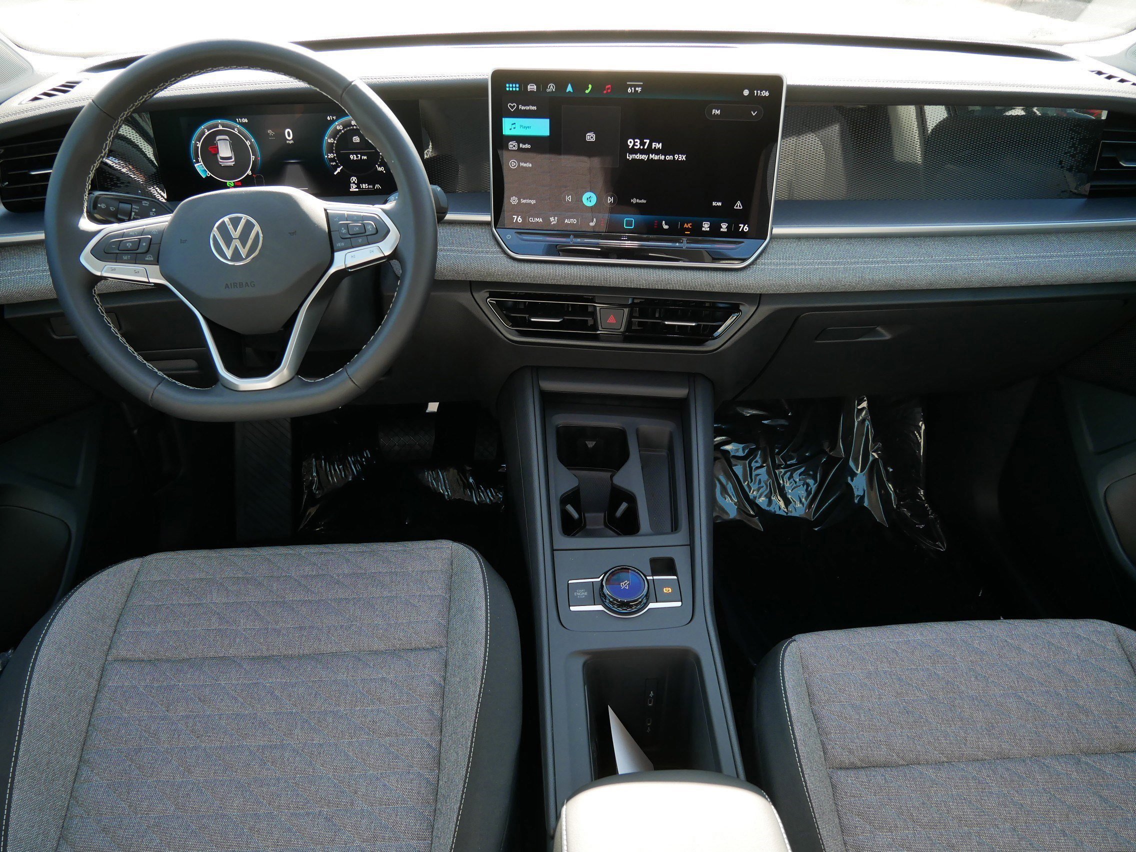 2025 Volkswagen Tiguan S photo 4