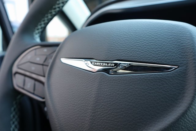 2026 Chrysler Pacifica Limited photo 26