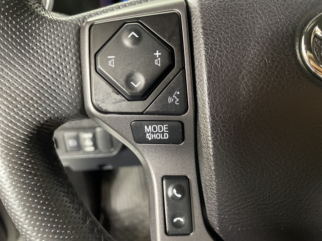 2021 Toyota Tacoma TRD Off-Road photo 21