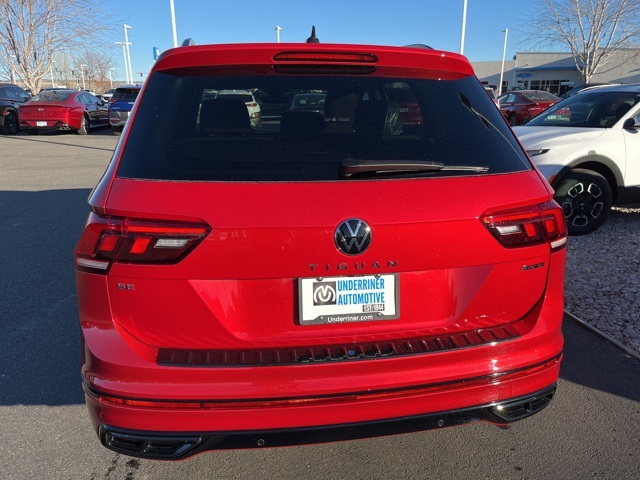 2024 Volkswagen Tiguan SE R-Line Black photo 4