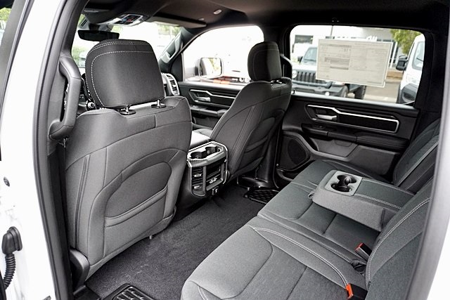 New 2026 Bright White Clear-Coat Exterior Paint RAM Big Horn/Lone Star image 24