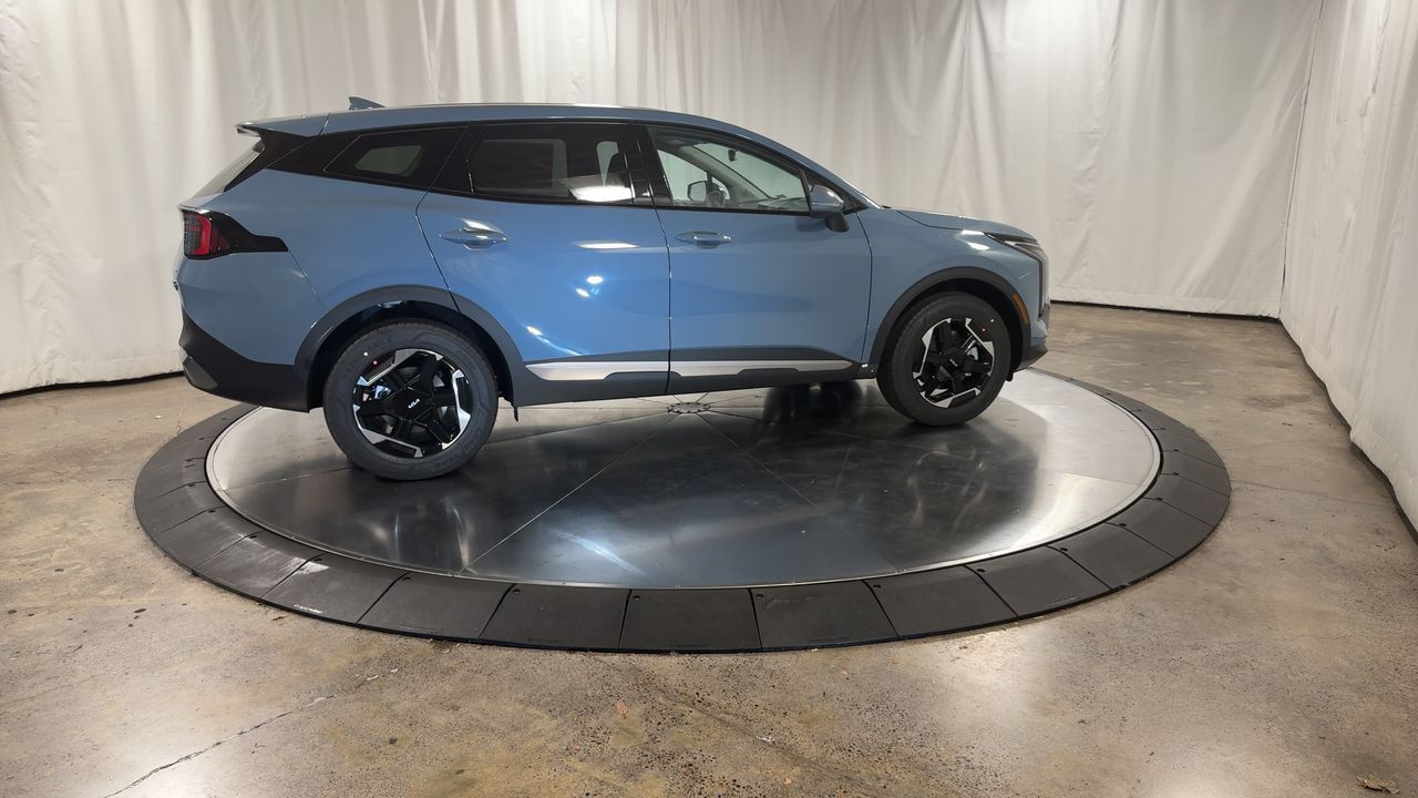 2026 Kia Sportage Hybrid S photo 2