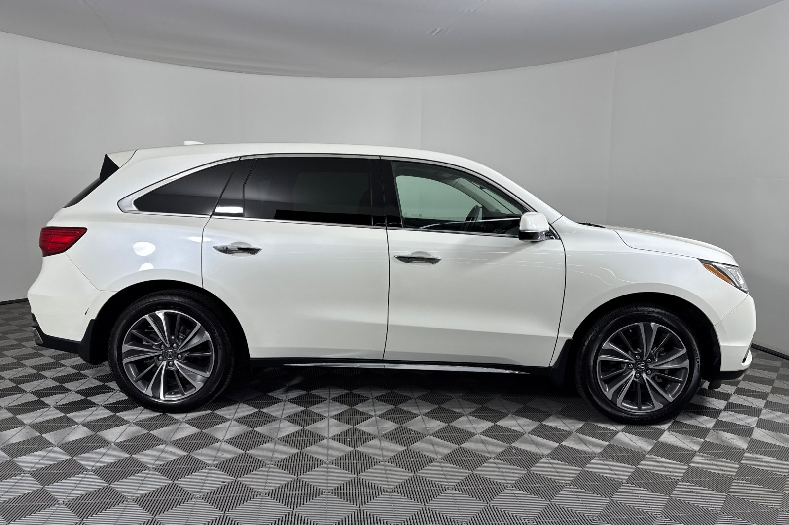 2019 Acura MDX SH-AWD Technology photo 2