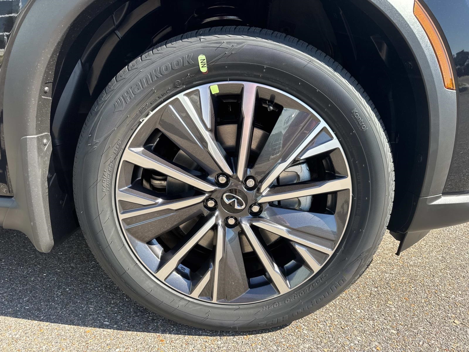 2026 Infiniti QX60 Luxe AWD photo 3