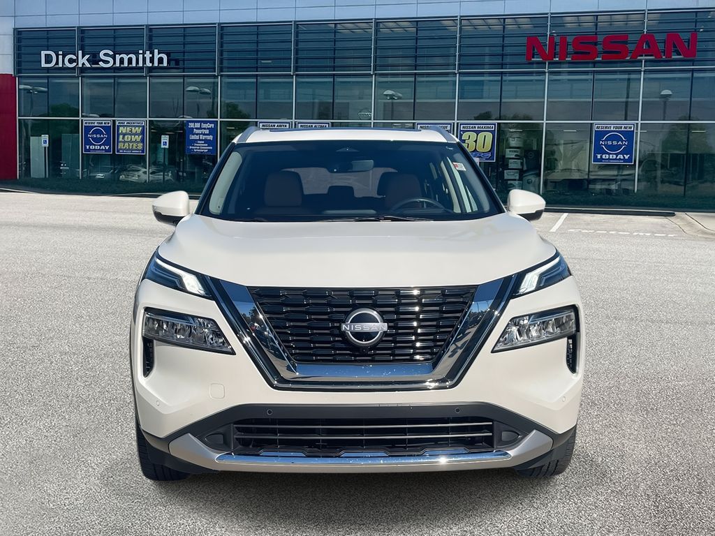 2023 Nissan Rogue Platinum photo 2