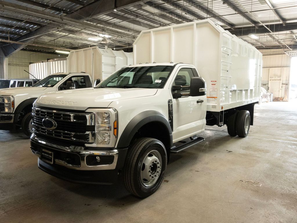 2024 Ford F-600 Chassis XL