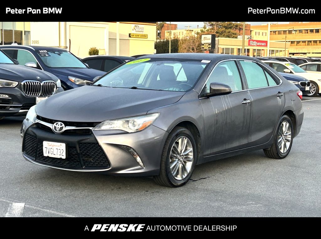 2017 Toyota Camry SE
