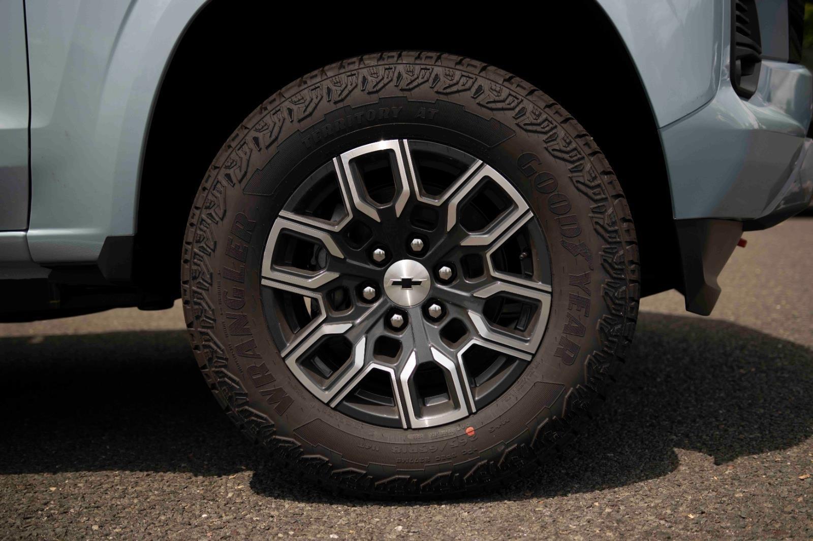 2026 Chevrolet Colorado Z71 photo 10