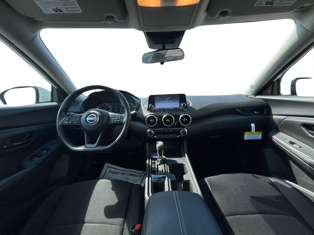 2025 Nissan Sentra S photo 14