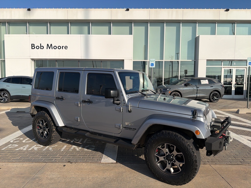 2015 Jeep Wrangler Unlimited Sahara's photo