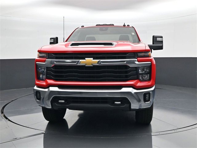2024 Chevrolet Silverado 3500HD LT photo 2