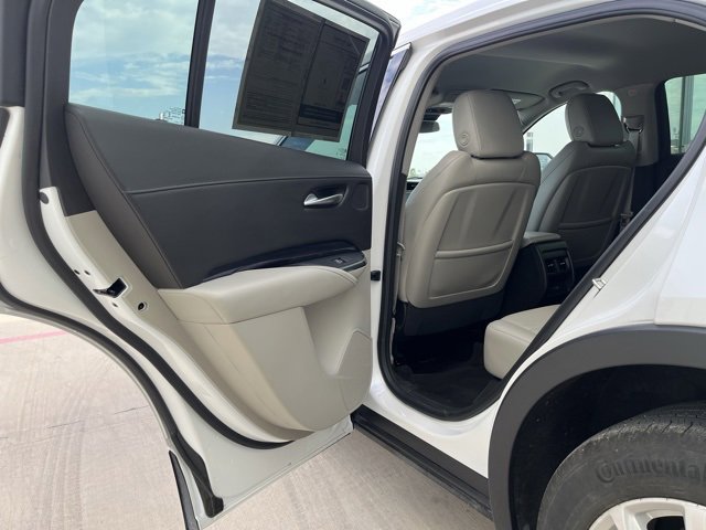 2023 Cadillac XT4 Luxury photo 23
